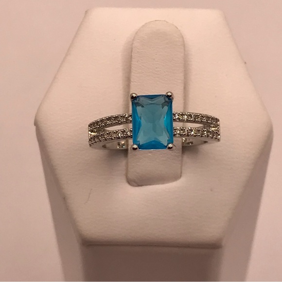 SKYLAR AQUAMARINE EMERALD CUT BRIDAL WEDDING RING - Picture 5 of 8